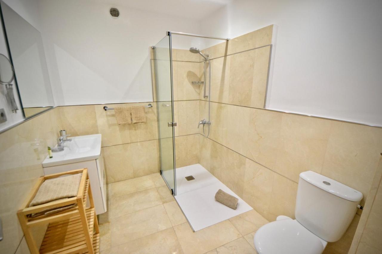 Villa Katarina In Beautiful Tauro With Private Heated Swimming Pool 타우리토 외부 사진